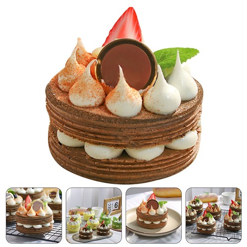 Torta finta natalizia modello