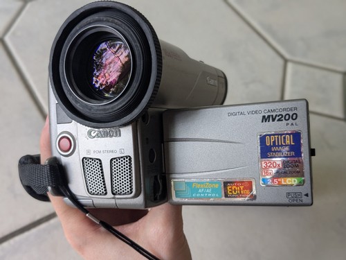 Canon mv200 minidv videocamera - mv200,