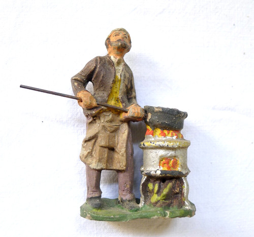 Vecchia statuina pasta - statuina,