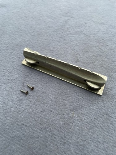 Ponte metallo per chitarra - in,