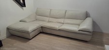 DIVANO CON CHAISE LONGUE - QUALCHE SEGNO DI USURA