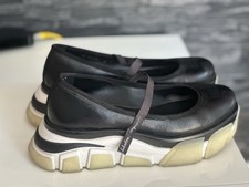 Ballerine nere con cinturino