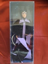 FIGURA DE PORCELANA MALEFICA