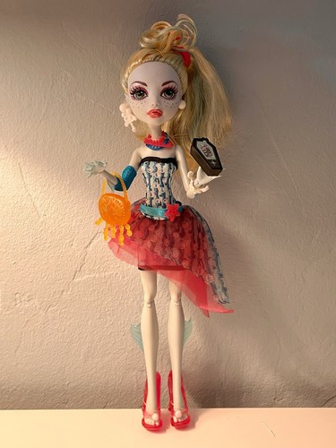 Monster high lagoona blue - monster,