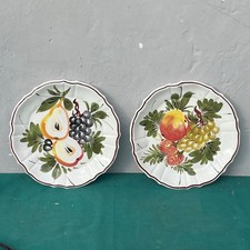 Coppia di Piatti In Ceramica Dipinto A Mano Bassano