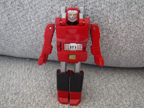 Figurina bots scooter - go-bots, 7201