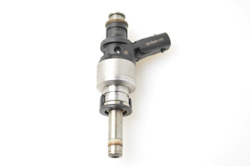 Iniettore carburante audi rs4 - carburante,