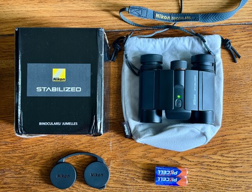 Nikon binocolo compatto