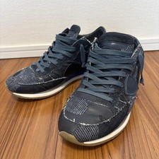 Sneakers mimetiche in denim