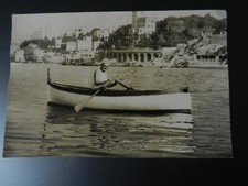 8g) FOTOGRAFIA PERSONA SU GOZZO IN MARE A GENOVA QUARTO NON DATATA CREDO FINE AN