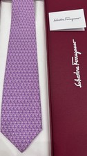 Cravatta Salvatore Ferragamo NUOVA con cartellino