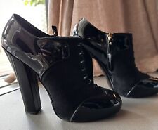 Scarpe Louis Vuitton con tacco e plateau in suede e vernice nere NR 40