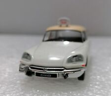 CITROEN DS 19 Taxi Paris 1968 - Vintage pressofuso, modellino scala 1:43 come nuovo