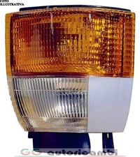 FANALINO ANTERIORE PER NISSAN