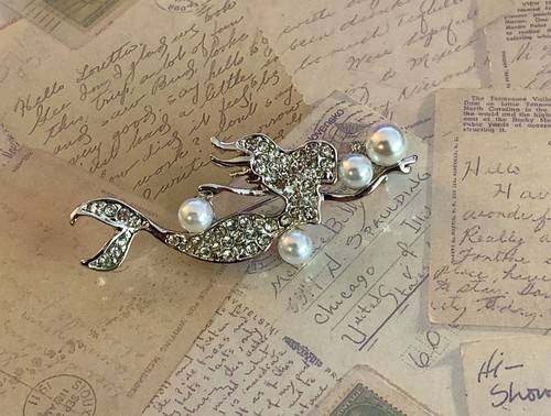 Spilla sirena strass finta