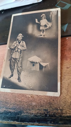 Cartolina militare bambina