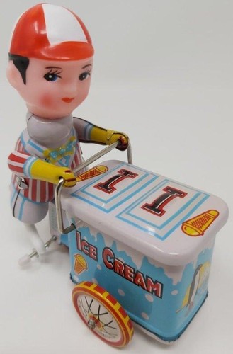 Giocattolo latta carica - a,