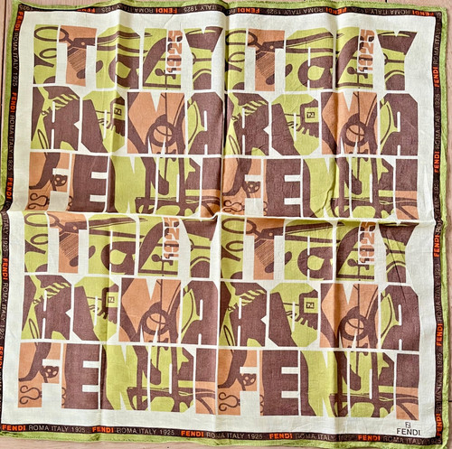 Foulard/Carré/Mouchoir★FEND