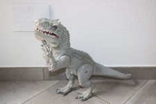 Indominus Rex Jurassic World Hasbro Dinosaur Dinosauro Dinosauri Park luci suoni