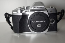 Olympus OM-D E-M10 Mark III