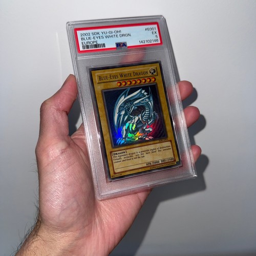 Yugioh blue eyes white - blue,