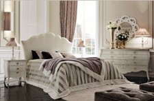 COMO' + 2 COMODINI BOMBATO BIANCO PATINATO  CON RILIEVI CAMERA LETTO