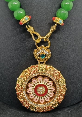 Antica collana orientale fiore