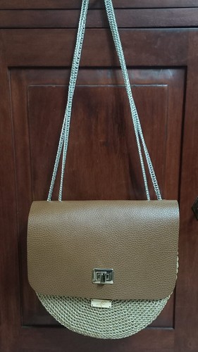 Borsa all uncinetto fatta - fatta, a