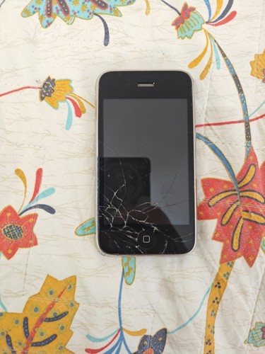 Apple iphone 3gs 16gb - iphone,