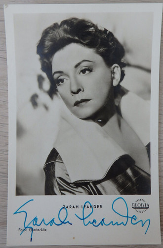Autografo attrice cantante - attrice, e