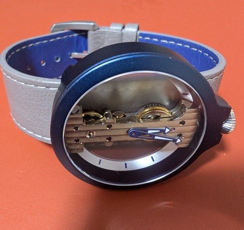 Orologio meccanico scheletro