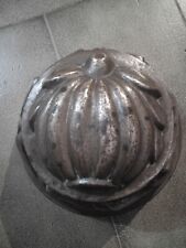 antico budino da dolce  in rame ,stagnato all interno oggetto da cucina