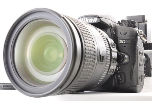 Fotocamera reflex digitale - *,