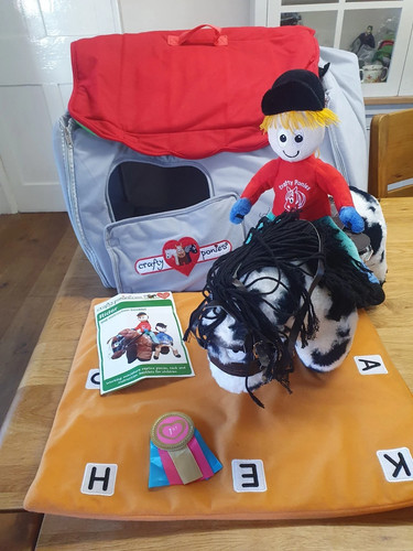 Crafty ponies stable rider - stable,