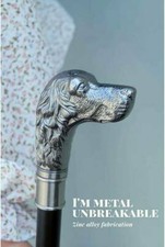 Nuova testa di cane abbronzato