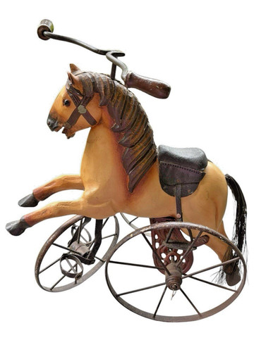 Triciclo giocattolo per
