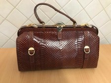 Bauletto Renato Balestra anni 70 in vero pitone ed in ottimo stato, 37x20 cm