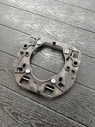 Plaque fixation airbag volant - fixation,
