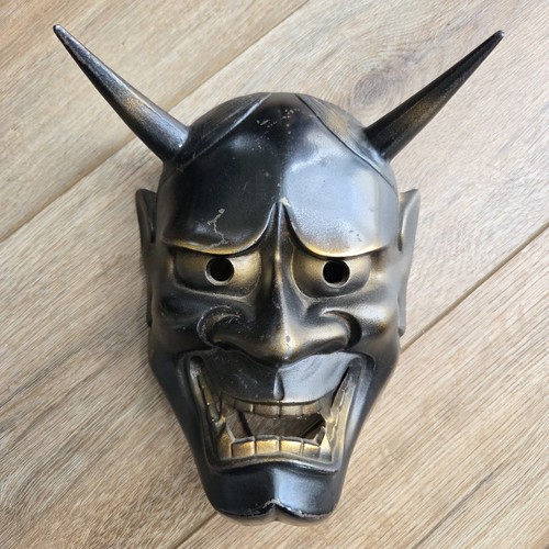 Antica maschera giapponese