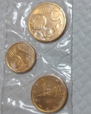 Centesimi Di Euro Del 2002 1,2 E 5 Dorati, Italia.