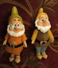 Lotto 2 Nani di Biancaneve Mattel Disney, Dotto e Gongolo vestiti, alti 10cm