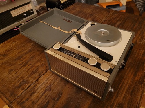 Radio giradischi vintage - am,