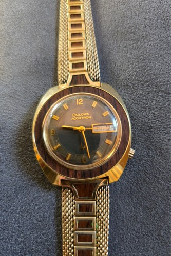 Bulova 1974 accutron - bulova,