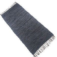 Tappeto in pelle per camino