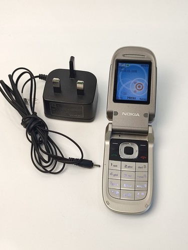 Nokia 2760 flip phone