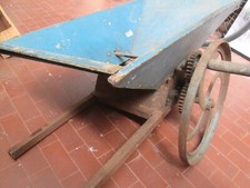 ANTICA DIRASPATRICE PIGIATRICE SCHICCOLATRICE PER UVA LEGNO E METALLO  56 X 97