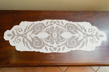 Centrino fatto a mano all'uncinetto in cotone, bianco, 92cm x 32cm