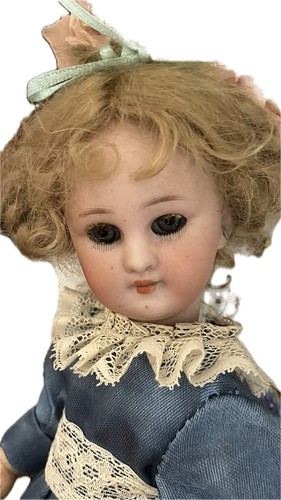 Bambola antica mignonette - , dep