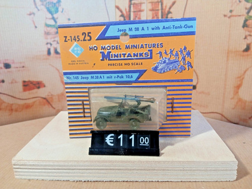 Roco minitanks 145 - a, jeep