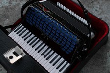 Fisarmonica professionale By Marco 96 bassi 34 tasti 4 registri